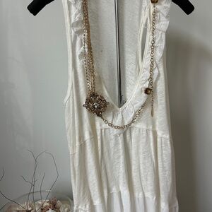 Chico’s Preowned vintage belt, necklace, pin combo